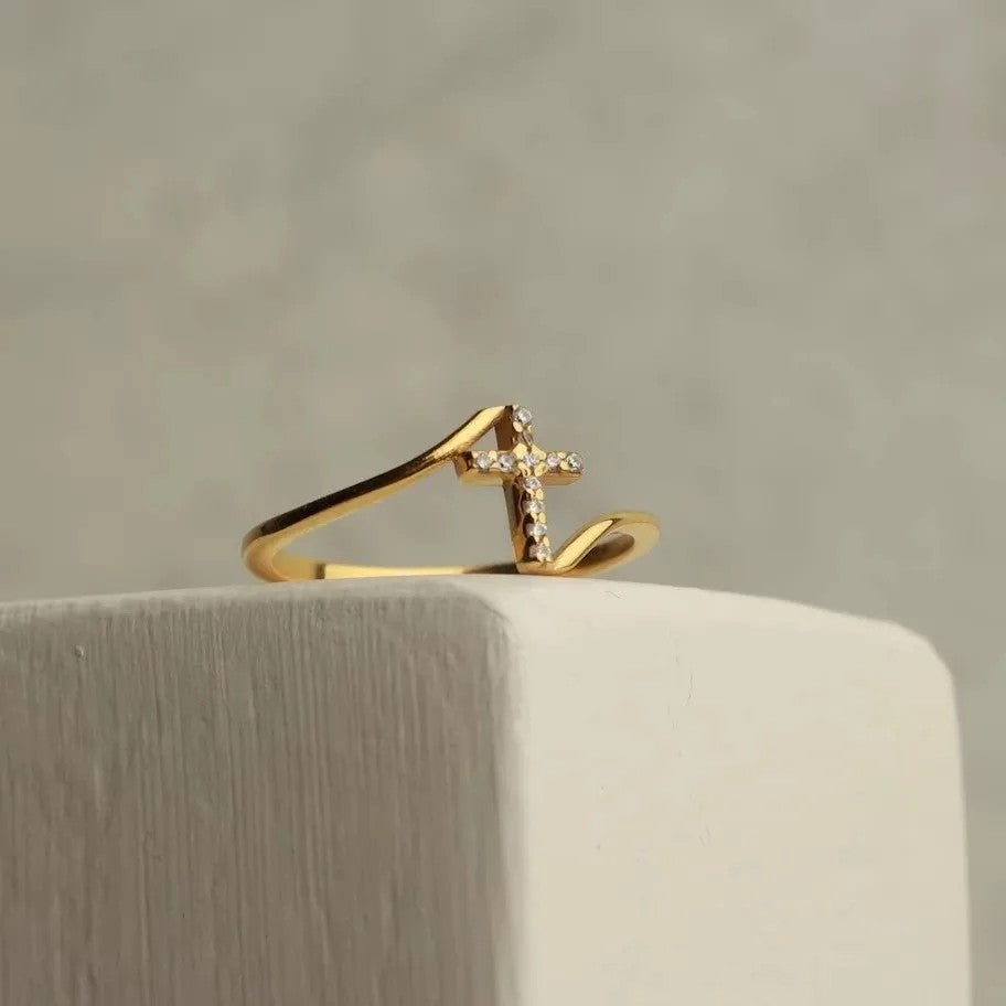 Zircon Cross Ring