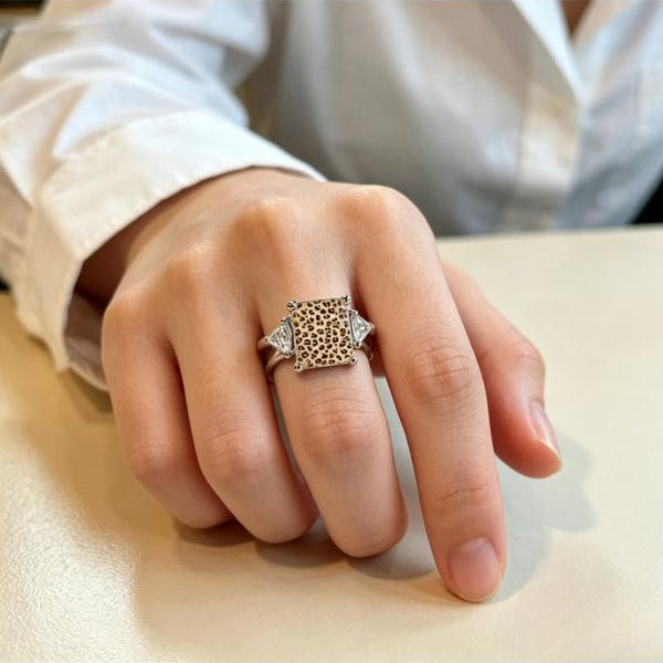 Leopard Triangular Stone Ring