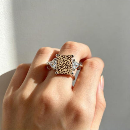 Leopard Triangular Stone Ring