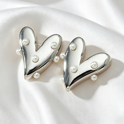 Pearl Heart Stud Earrings