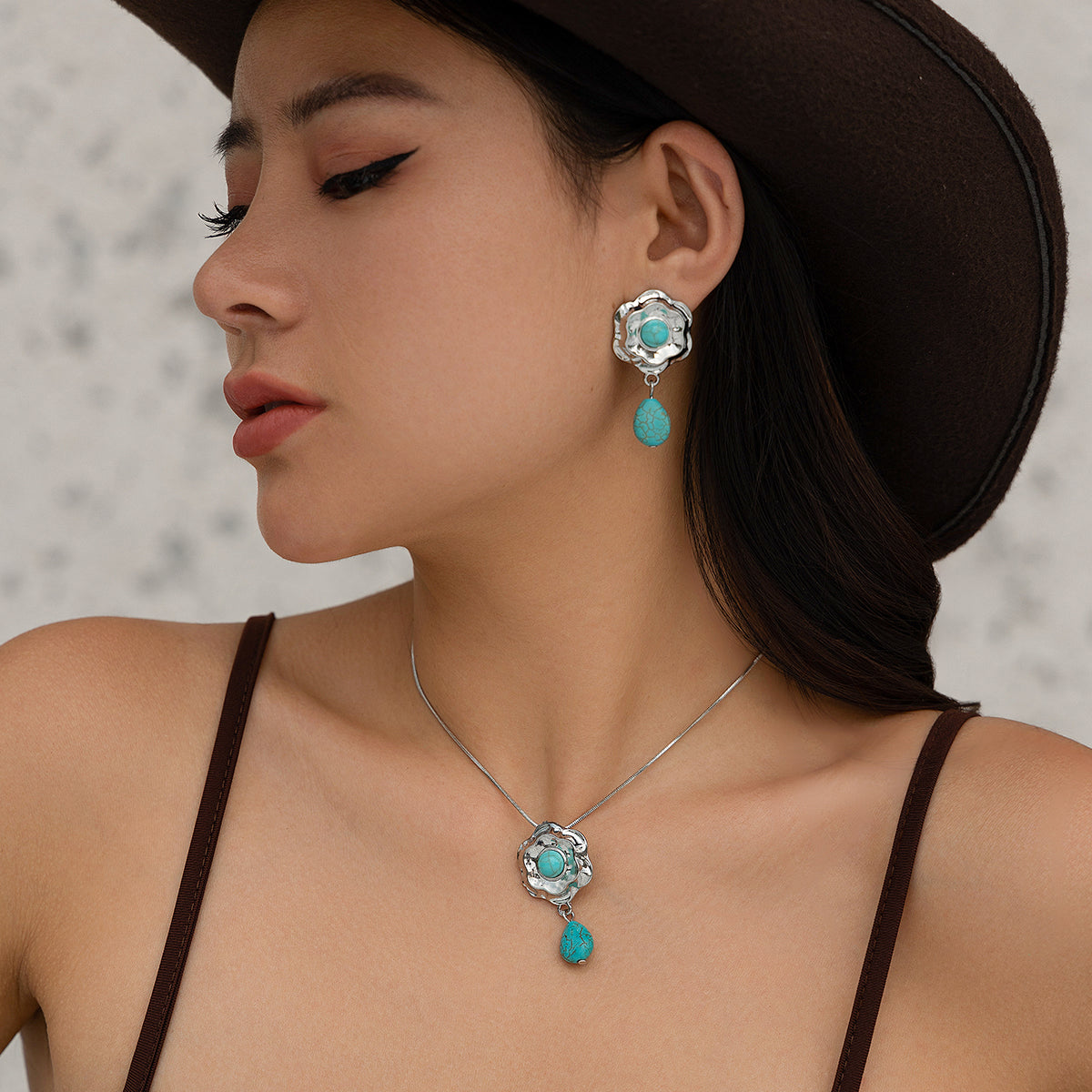 Blue Stone Flower Choker & Earrings Set