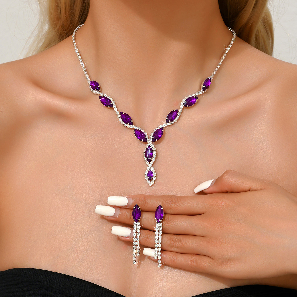Claw Chain Earrings & Necklace Set