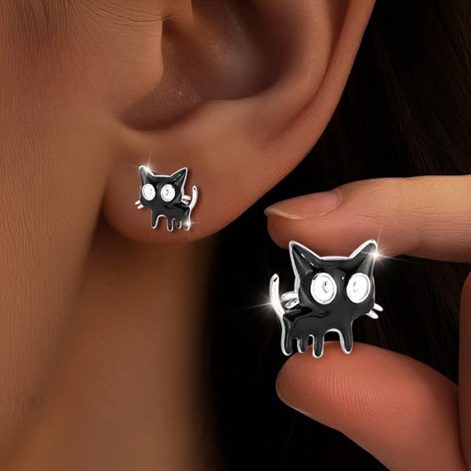 Wide-Eyed Cat Stud Earrings