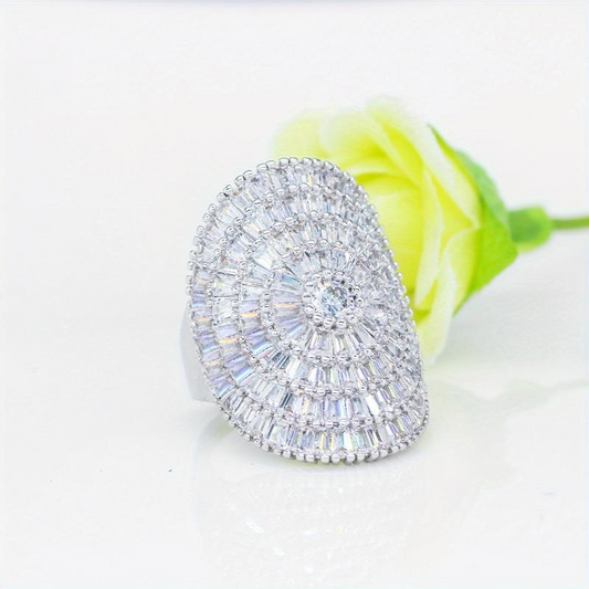 Sparkling Halo Ring