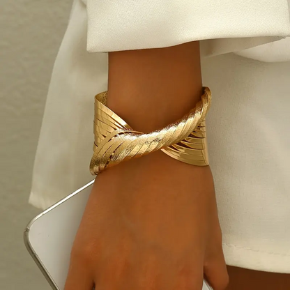 Bold Twisted Bracelet