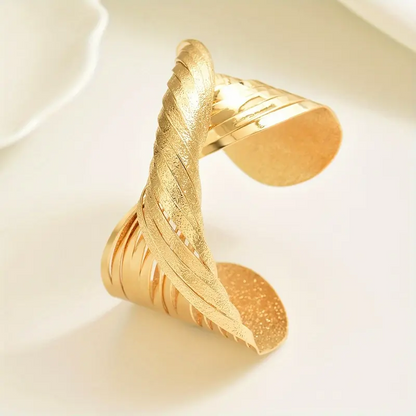 Bold Twisted Bracelet