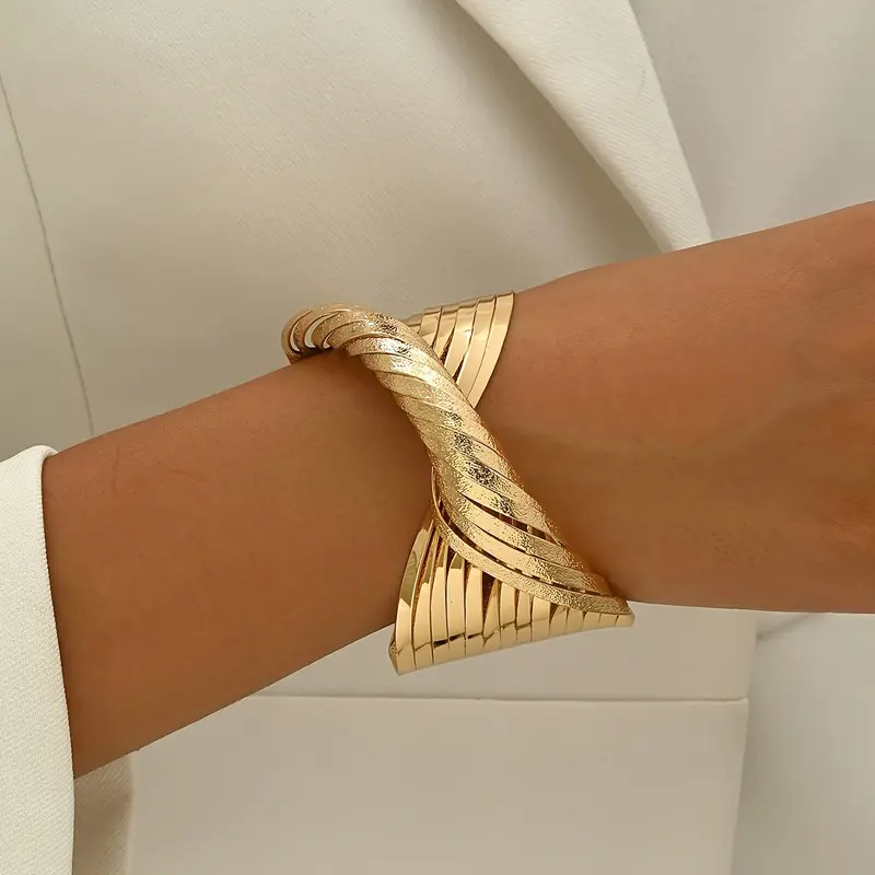 Bold Twisted Bracelet
