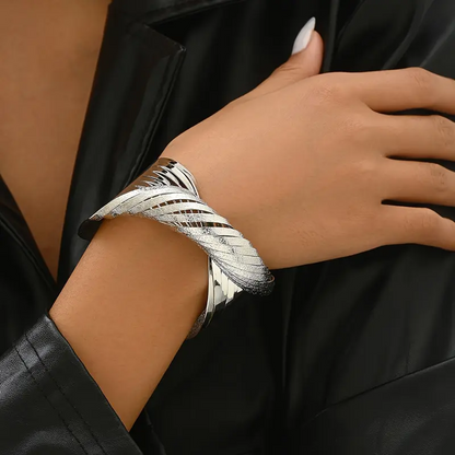 Bold Twisted Bracelet