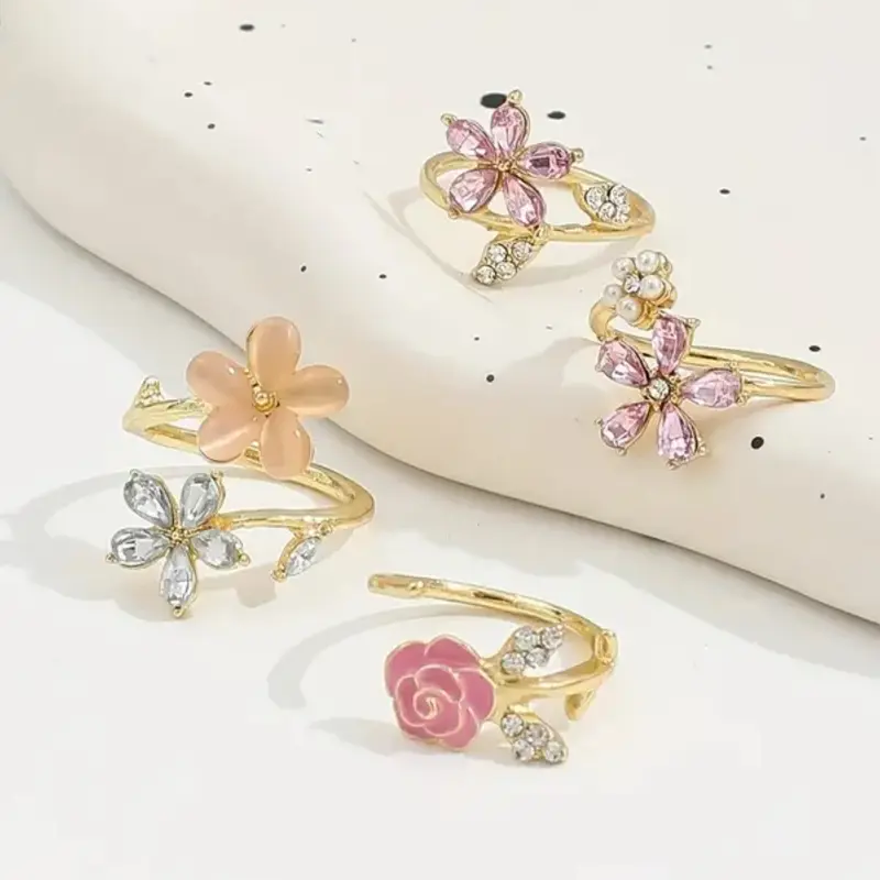 4pc Elegant Rhinestone Ring Set