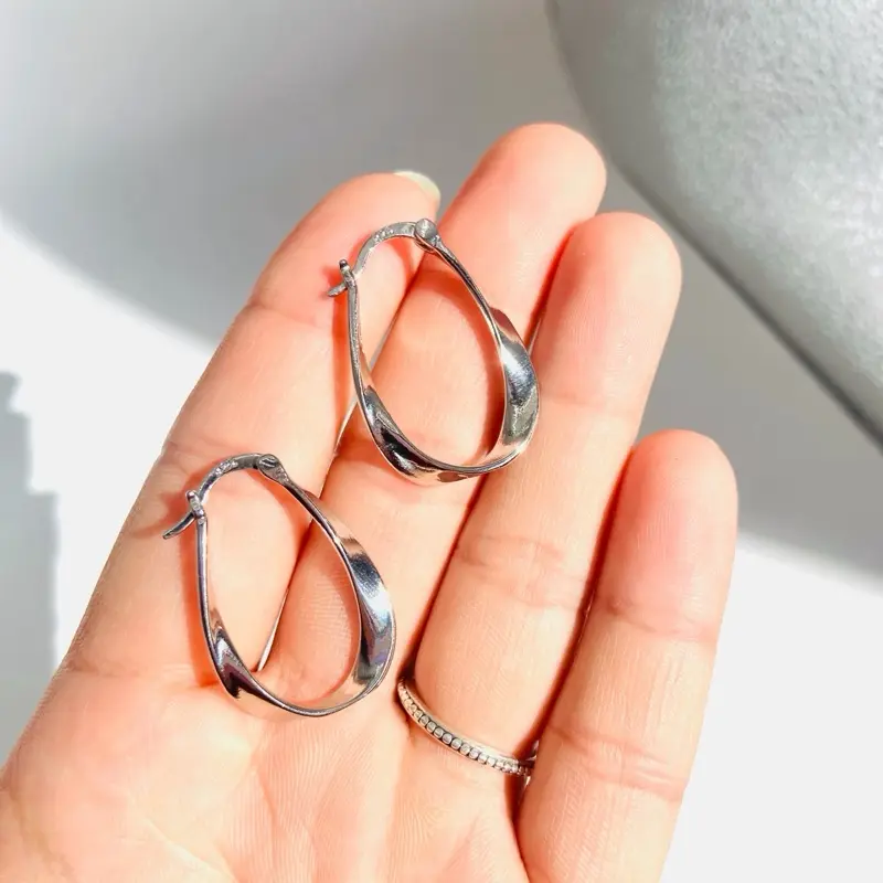 Mobius Twist Hoop Earrings