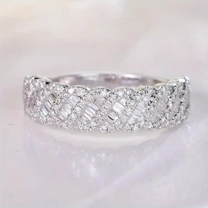Shiny Twist Zirconia Ring
