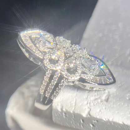 Exquisite Shiny Flower Ring