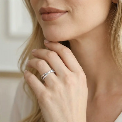 Ribbon Crossover Ring