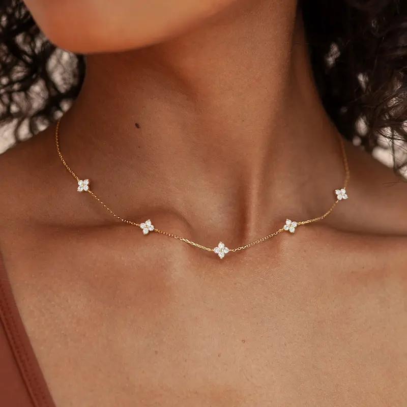 Dainty Flower Necklace
