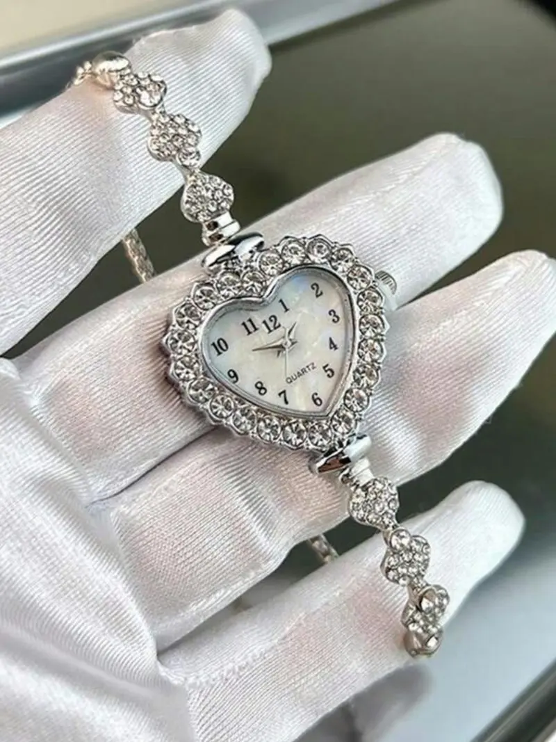 Heart Shaped Rhinestone Quartz Watch