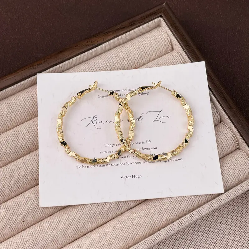 Exquisite Pattern Hoop Earrings