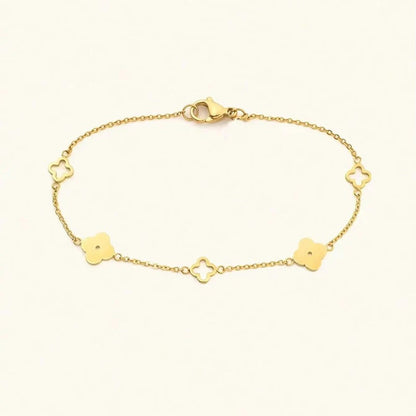 Four Leaf Clover Blossom Necklace