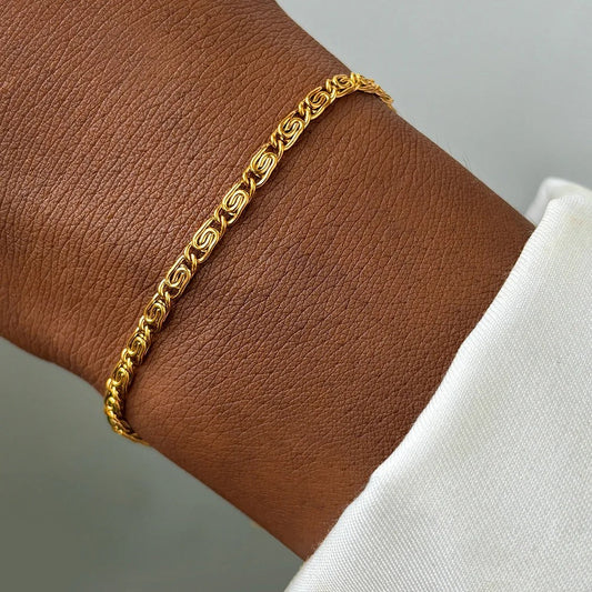 Elegant Scroll Bracelet