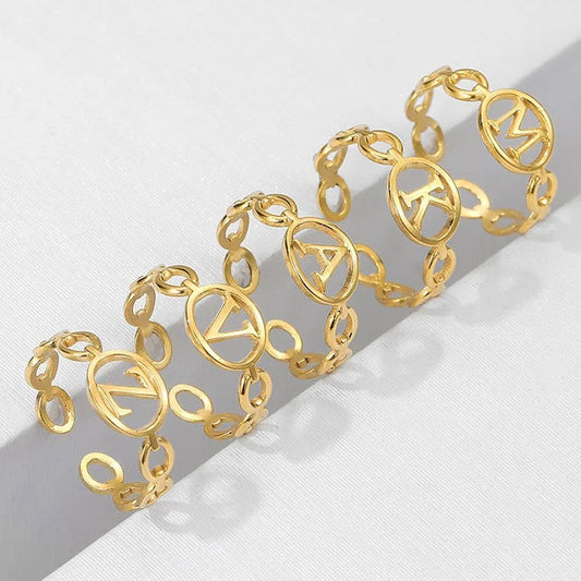 Initial Oval Link Ring