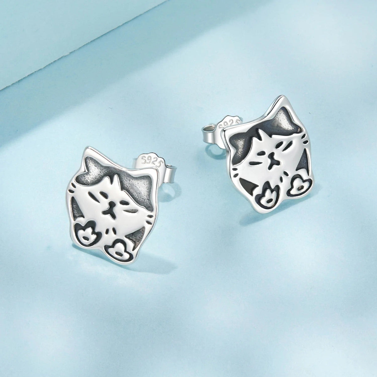 Oxidized Cat Face Stud Earrings