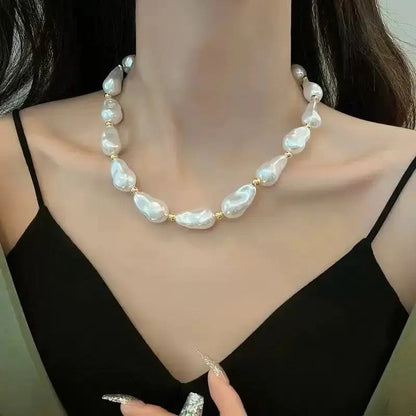 Irregular Pearl Toggle Necklace