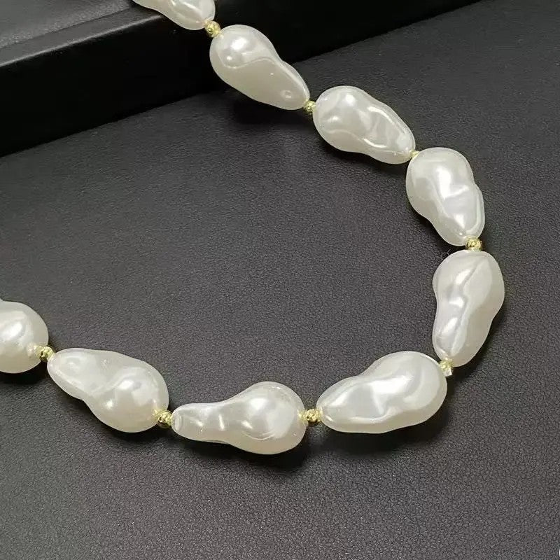 Irregular Pearl Toggle Necklace