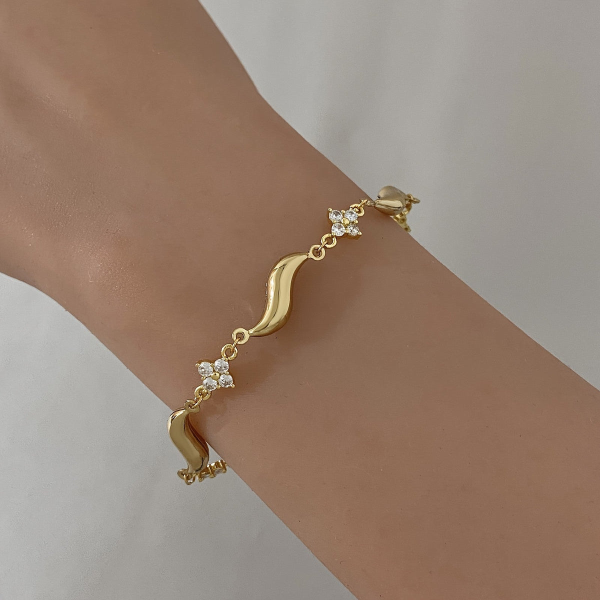 Crystal Flower Wave Bracelet