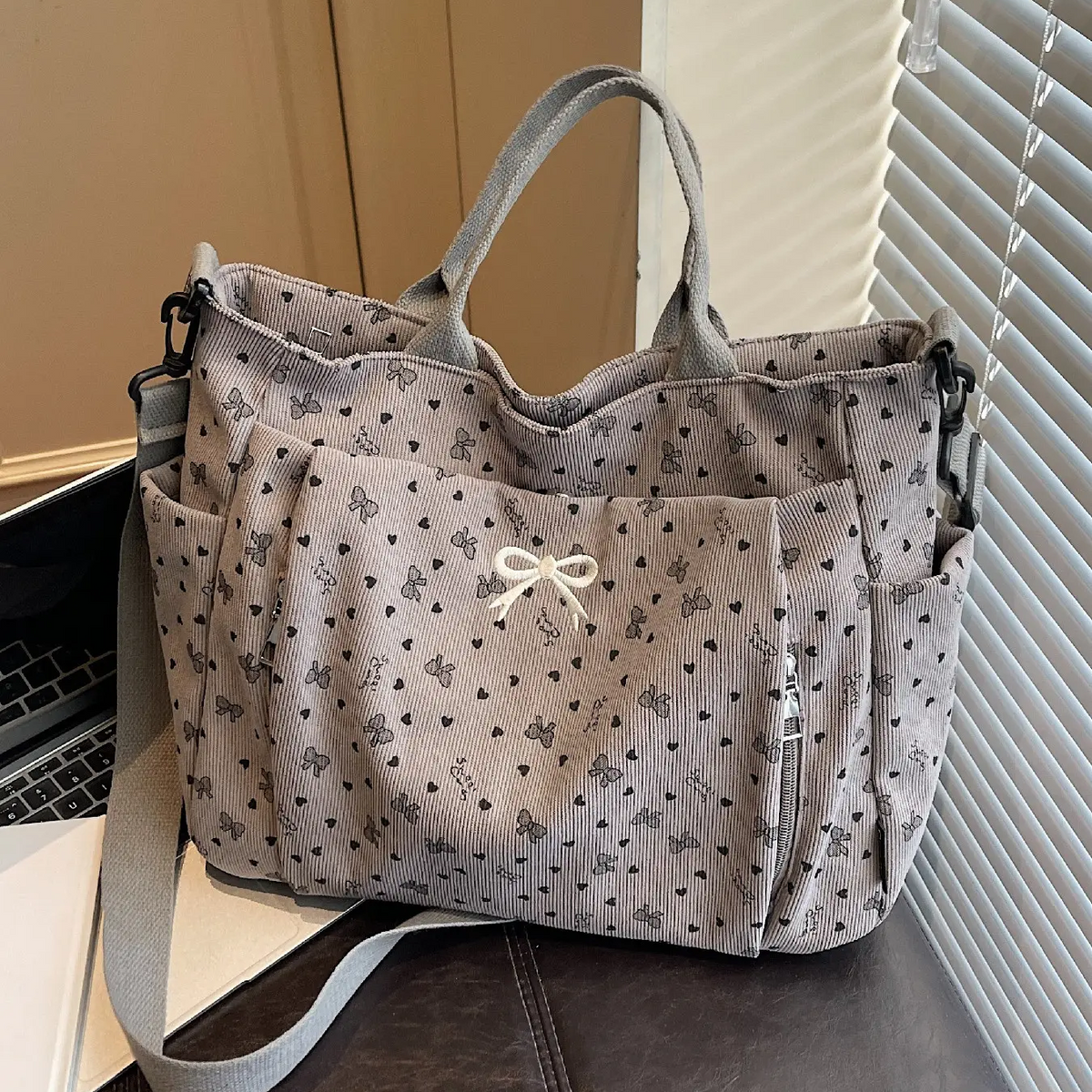 Large Capacity Tote Bag
