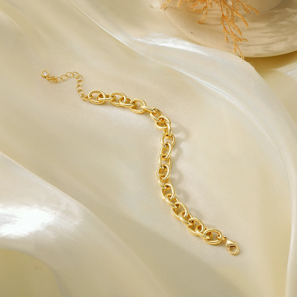 Minimal O Link Bracelet